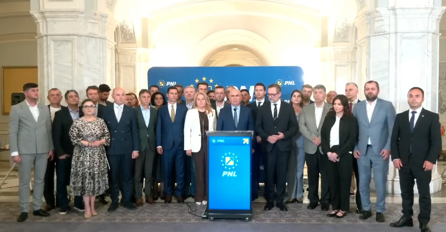 Liderii PNL discută despre viitorul guvernării și alianțele politice.