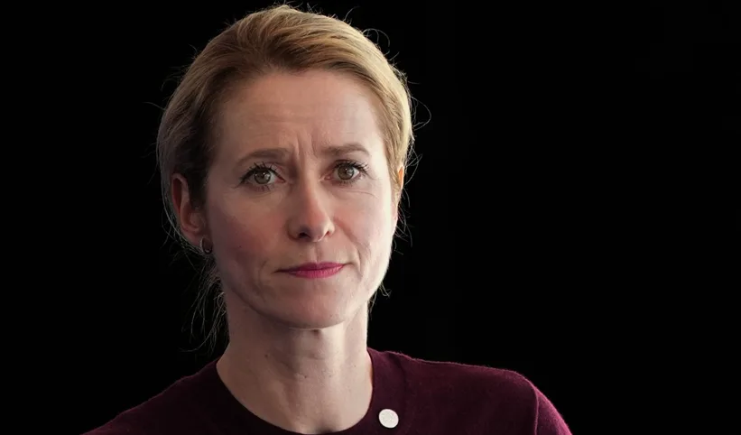 Kaja Kallas discută despre importanța navigației libere în Strâmtoarea Ormuz.
