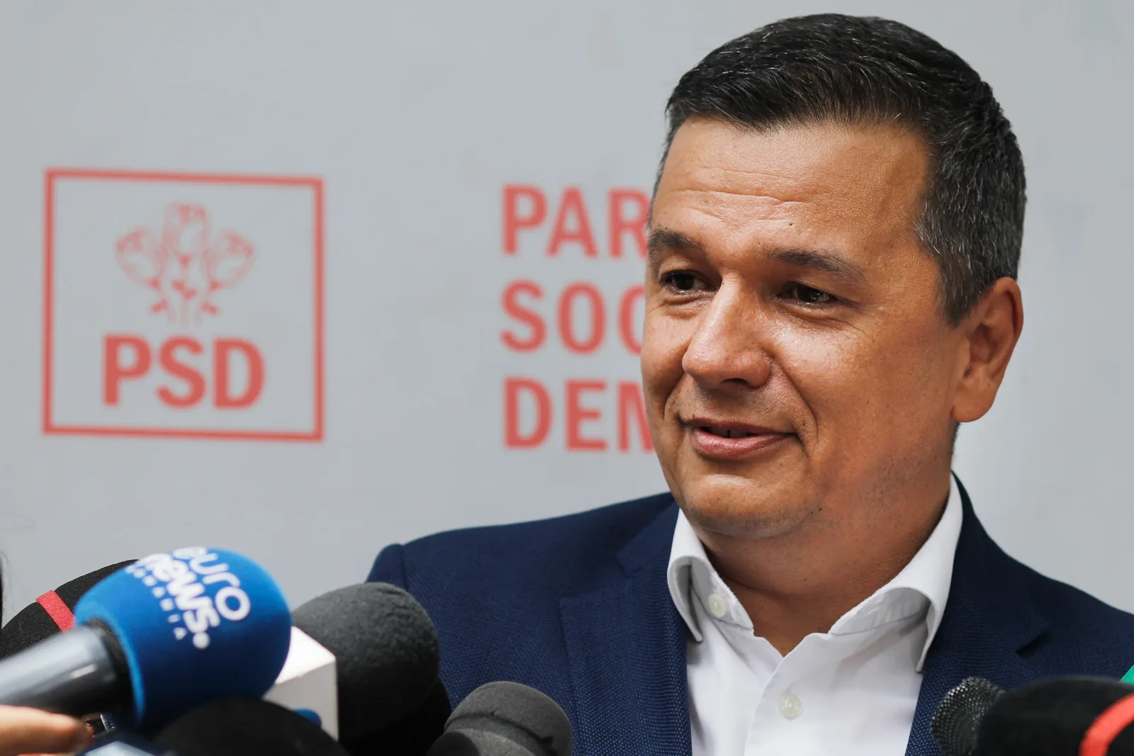 Sorin Grindeanu discută despre negocierile pentru majoritatea parlamentară.