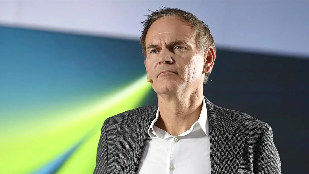 Oliver Blume discută despre restructurările Volkswagen și viitorul fabricilor din Germania.