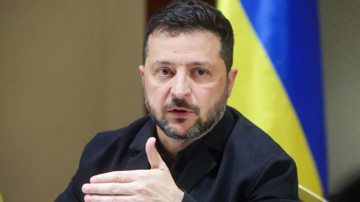 Volodimir Zelenski discutând despre sprijinul poporului ucrainean.