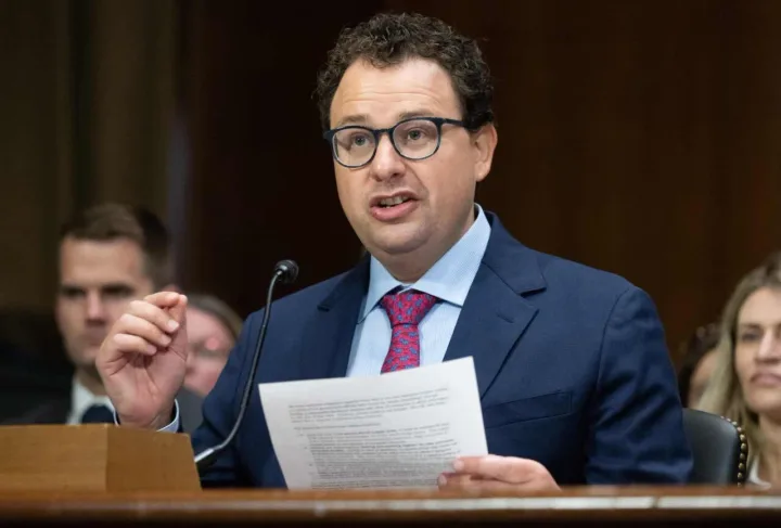 Negocieri între Anthropic și administrația Trump la Washington, D.C.