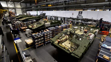Producție de vehicule militare în România, cu investiții semnificative.
