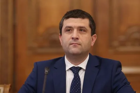 Radu Miruță discută despre evaluarea riscurilor în contextul NATO.