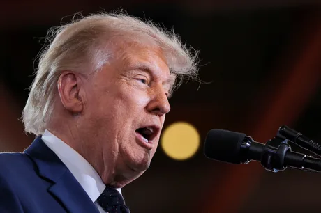 Donald Trump discută despre negocierile dintre Israel și Iran.
