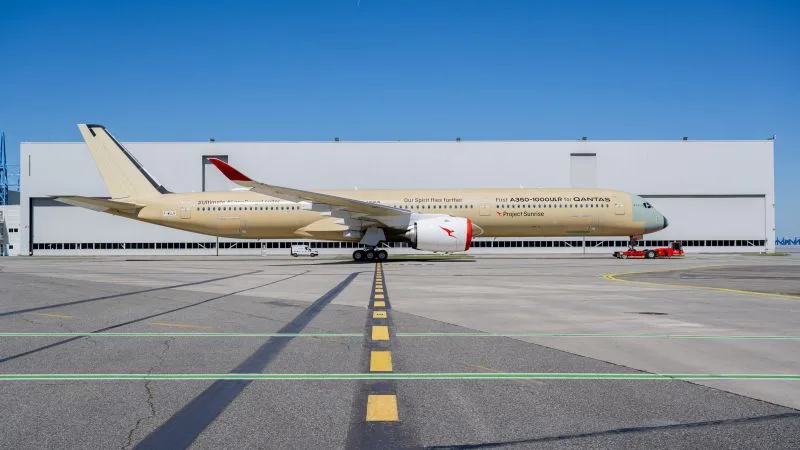 Primul avion Qantas dedicat zborurilor nonstop de 22 de ore.