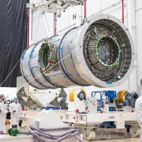 Modulul HALO în construcție, o investiție importantă pentru programul lunar.