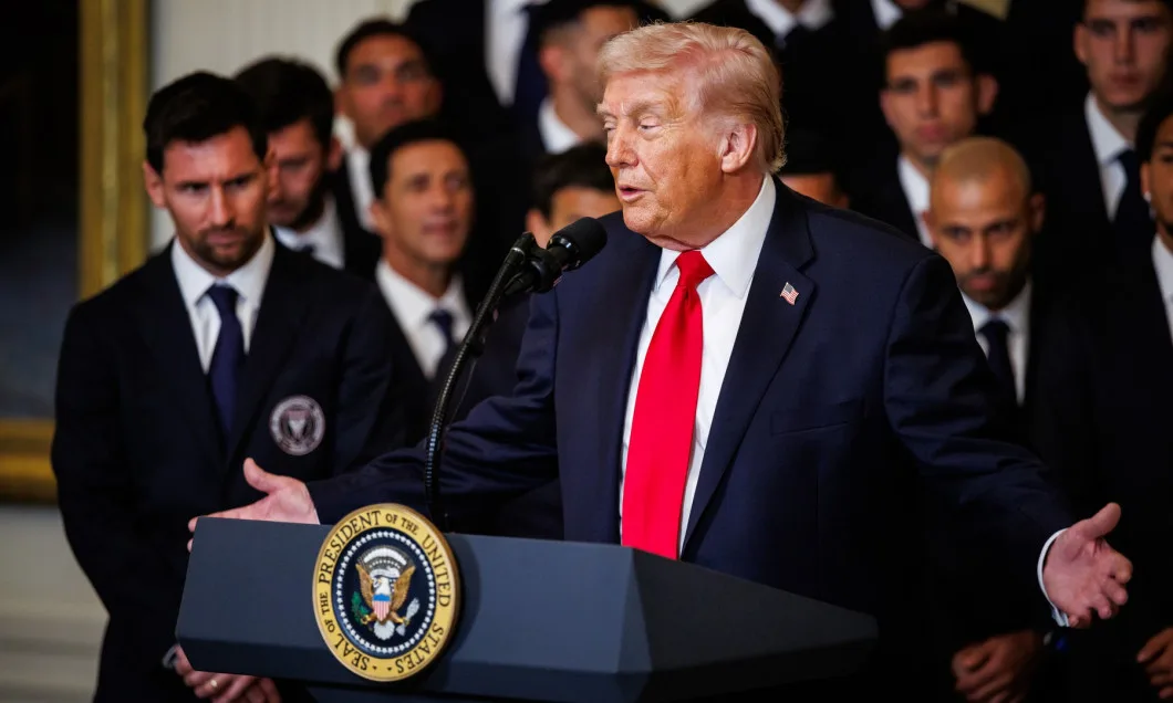 Donald Trump vorbește despre conflictul SUA-Iran la Casa Albă.