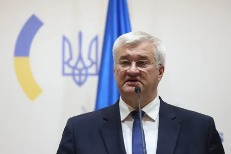 Ministrul ucrainean de externe discutând despre eliberarea cetățenilor reținuți.