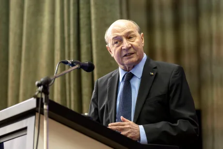 Traian Băsescu discutând despre refuzul Romgaz de a achiziționa gaze lichefiate.
