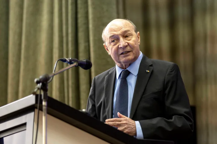 Traian Băsescu discutând despre refuzul Romgaz de a achiziționa gaze lichefiate.