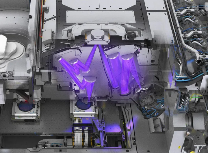 Echipament avansat de litografie EUV pentru semiconductori.