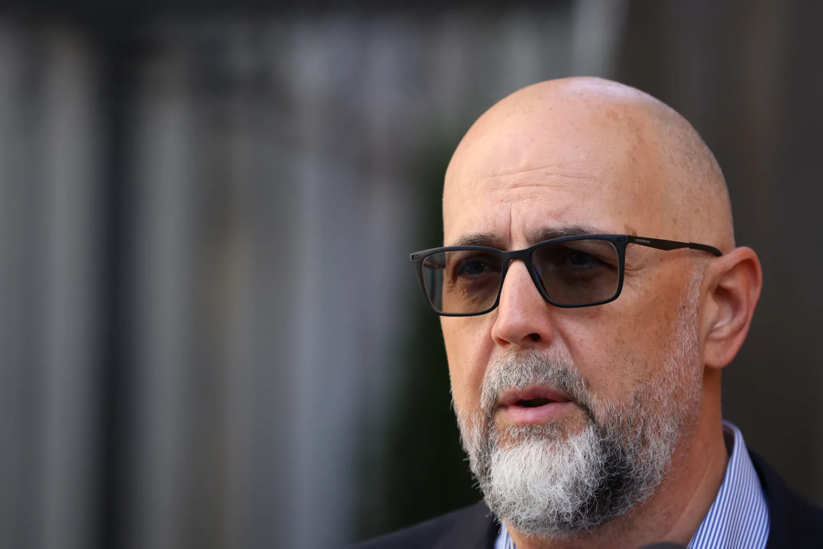 Kelemen Hunor răspunde ironic atacurilor lui Traian Băsescu în Parlament.
