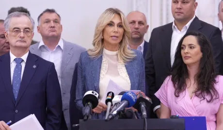 Raluca Turcan susține eliminarea votului online în Parlament pentru o activitate mai eficientă.