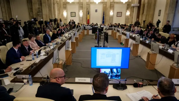 Ședință parlamentară cu mulți membri PSD prezenți.