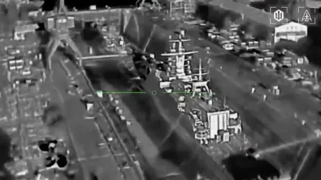 Atac cu drone asupra unei nave militare ruse în Kronstadt.
