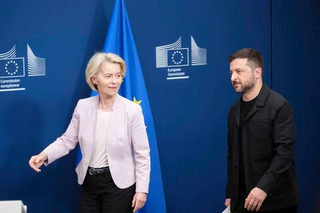 Ursula von der Leyen și un oficial ucrainean la o întâlnire importantă.