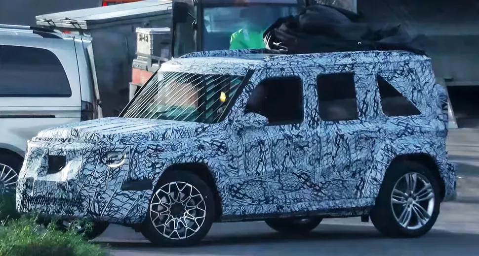 Noul off-roader compact de la Mercedes-Benz în teste la uzina din Kecskemét.