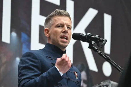 Péter Magyar anunță menținerea Ungariei în Curtea Penală Internațională.