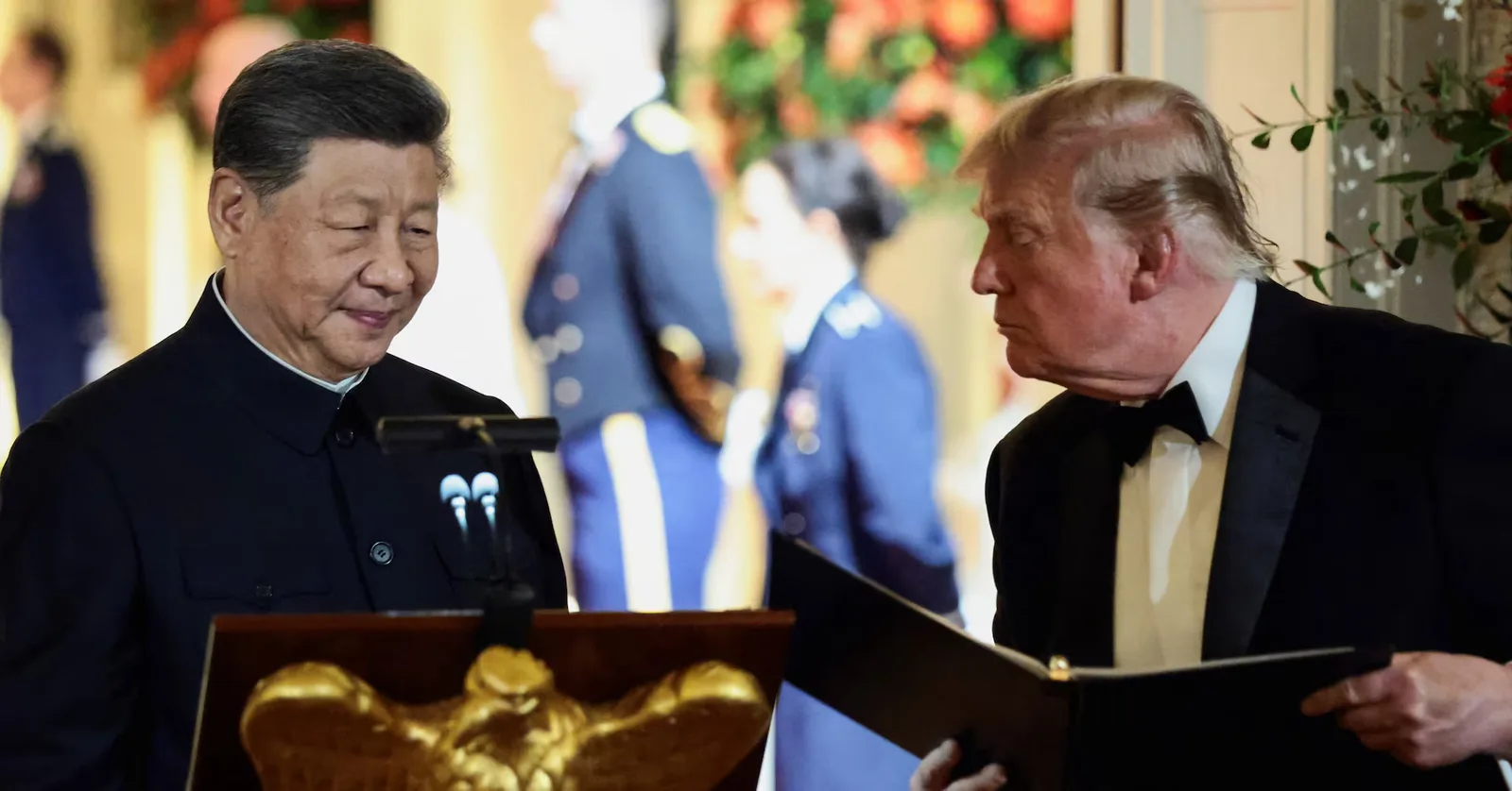 Trump și Xi Jinping discutând despre relațiile SUA-China la Arhivele Naționale.