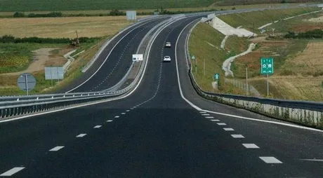 Nod rutier modernizat pe Autostrada A2, îmbunătățind accesul local.