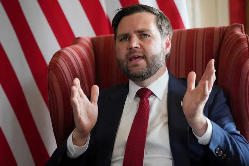 Vicepreședintele JD Vance discutând despre acordul SUA-Iran la Geneva.