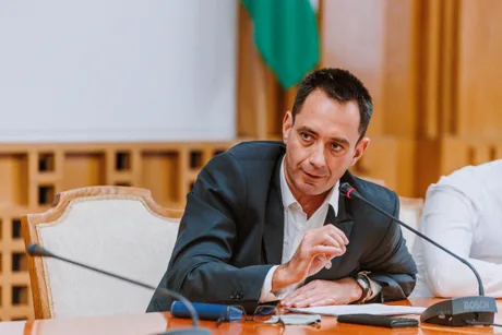 Botond Csoma discută despre viitorul guvern și majoritatea parlamentară.
