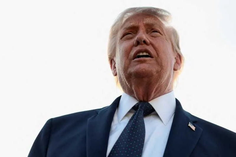 Donald Trump vorbește despre tensiunile cu Iranul și Libanul.