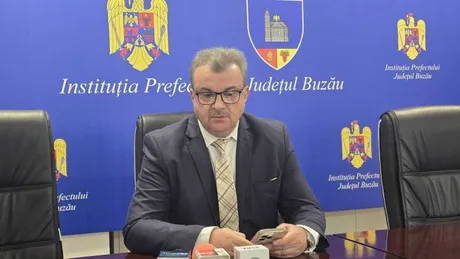 Prefectul discută despre investițiile în energie verde la Prefectura Buzău.
