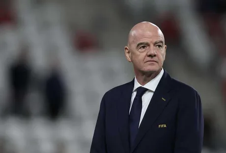 Gianni Infantino, președintele FIFA, în timpul unei conferințe de presă.