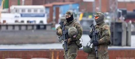 Soldați germani în exercițiul Red Storm Charlie la Hamburg.