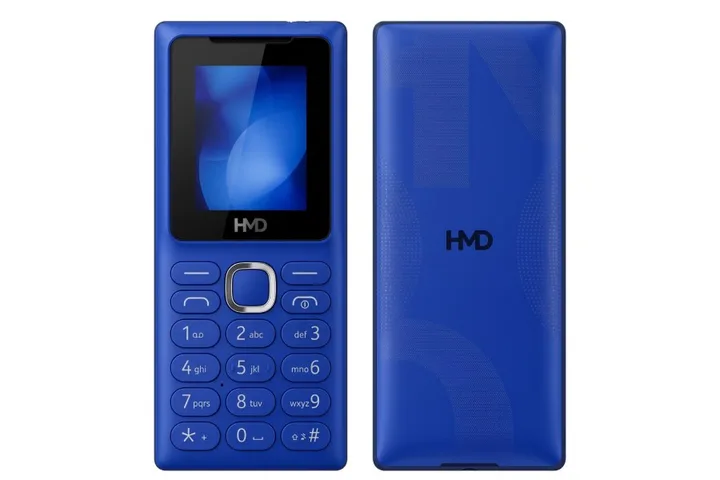 Telefon HMD 106 Pure în nuanțe de albastru, cu tastatură și ecran mic.