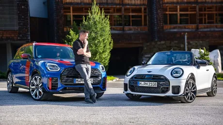 Compararea performanței și spațiului între două modele Mini pe drumuri alpine.