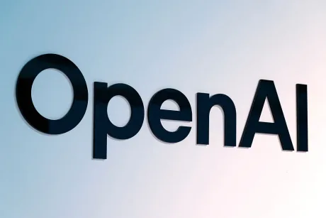 Logo OpenAI pe un fundal deschis, simbolizând inovația în inteligența artificială.