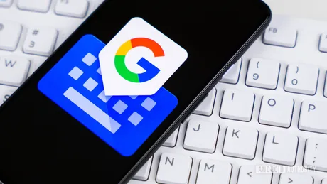 Noua funcție Gboard permite inserarea rapidă de emoji și contacte.