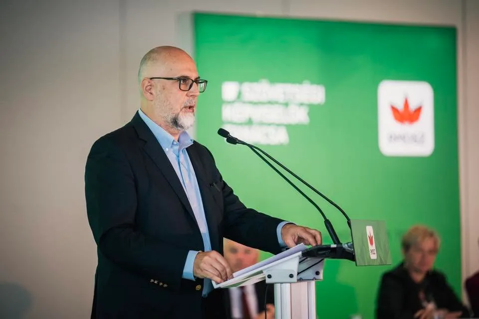 Kelemen Hunor anunță retragerea sprijinului UDMR pentru Guvernul Veștea.
