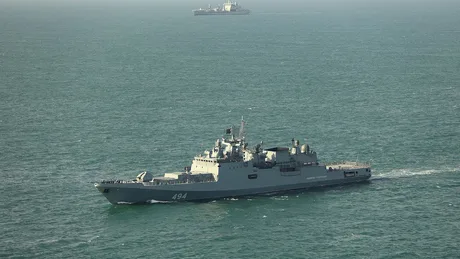 Fregata rusă navigând în Canalul Mânecii, incident maritim recent investigat.