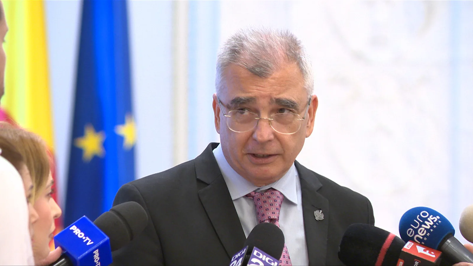 Petrișor Peiu discută despre riscurile alegerilor anticipate în România.
