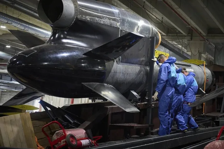 Ucraina accelerează producția internă de armament și omologhează 175 de sisteme noi într-o lună - ritm mult peste Germania și SUA, pe fondul reducerii birocrației de achiziții