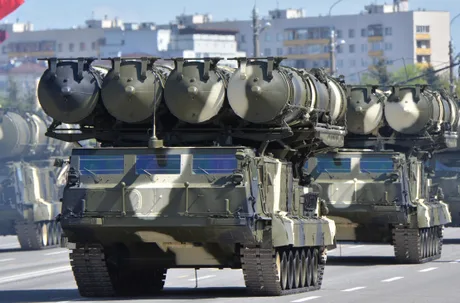 Vehicule militare cu rachete, pregătiri pentru apărare în Polonia.