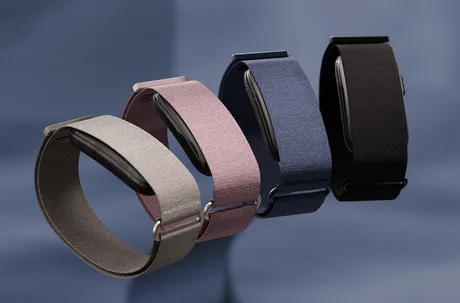 Brățări inteligente CIRQA de la Garmin, disponibile în diverse culori, fără ecran.