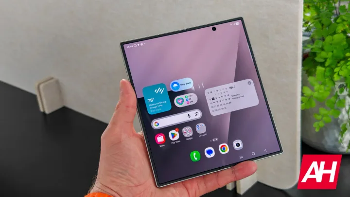 Actualizarea Android 17 pe dispozitivele pliabile Samsung.