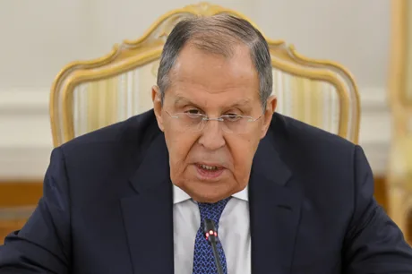 Serghei Lavrov discutând despre negocierile de pace pentru Ucraina.