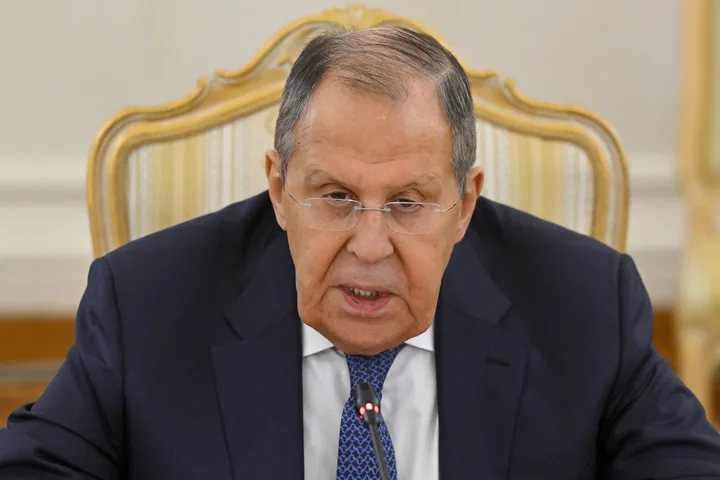 Serghei Lavrov discutând despre negocierile de pace pentru Ucraina.
