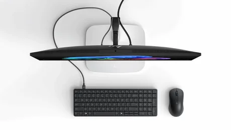 PC-ul integrat în tastatură oferă mobilitate și performanțe ridicate.