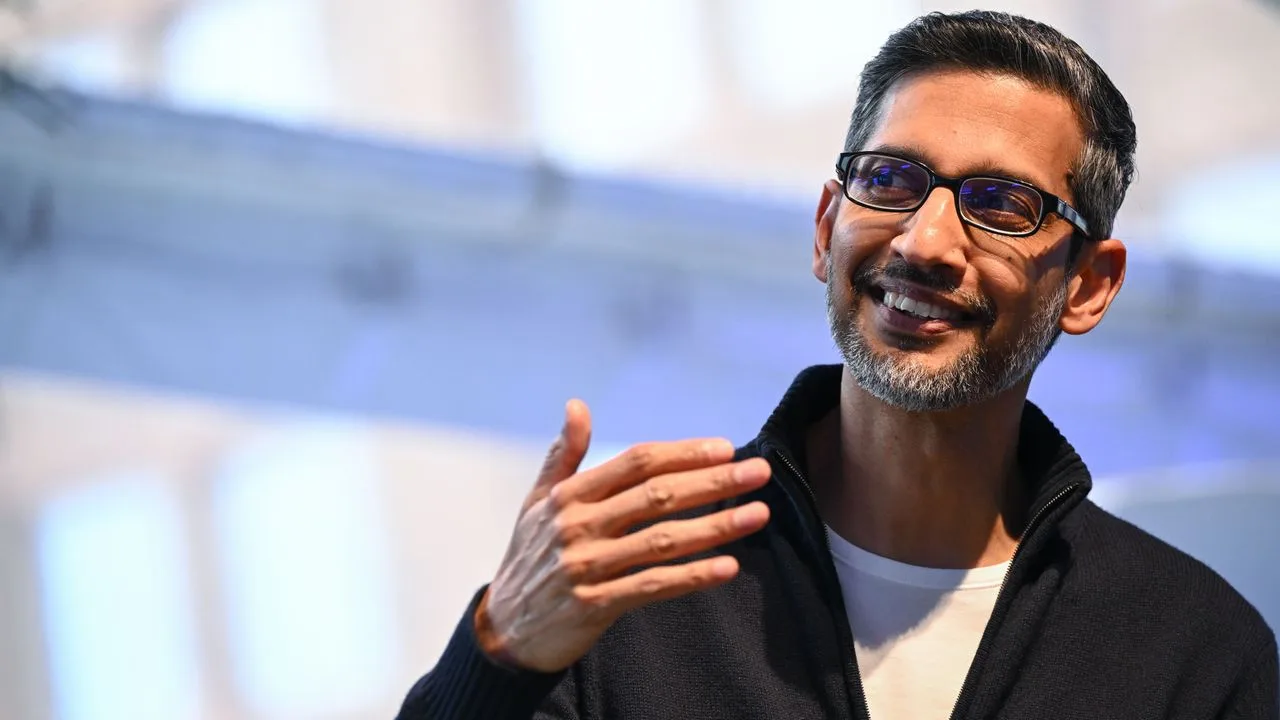 Sundar Pichai discută despre progresele în calculul cuantic și corectarea erorilor.