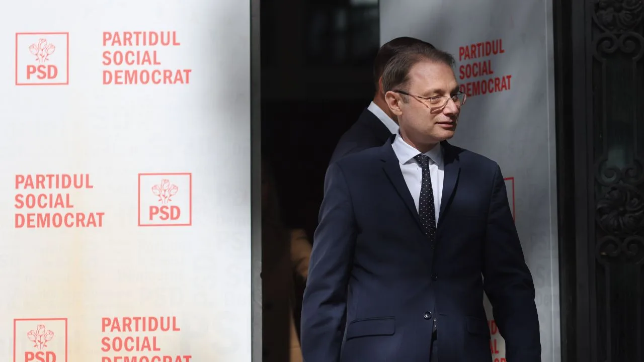 Luca Niculescu discută despre formarea unui nou guvern în contextul negocierilor politice actuale.