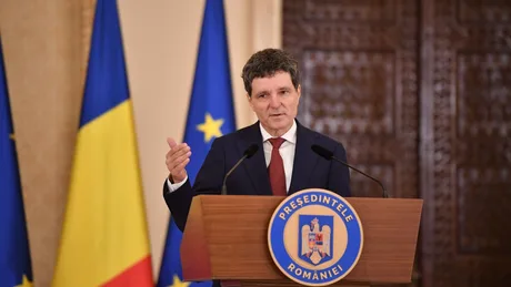 Kelemen Hunor discutând despre soluții pentru criza politică din România.