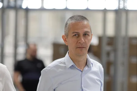 Iulian Stanciu discută despre provocările economice ale României.