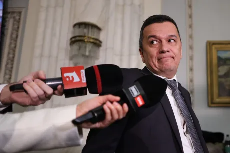 Sorin Grindeanu discută despre formarea unui nou guvern în România.